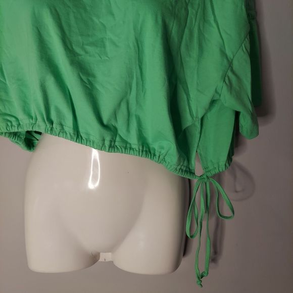 Green Cropped  Drawstring Short-Sleeve Top - Picture 4 of 9
